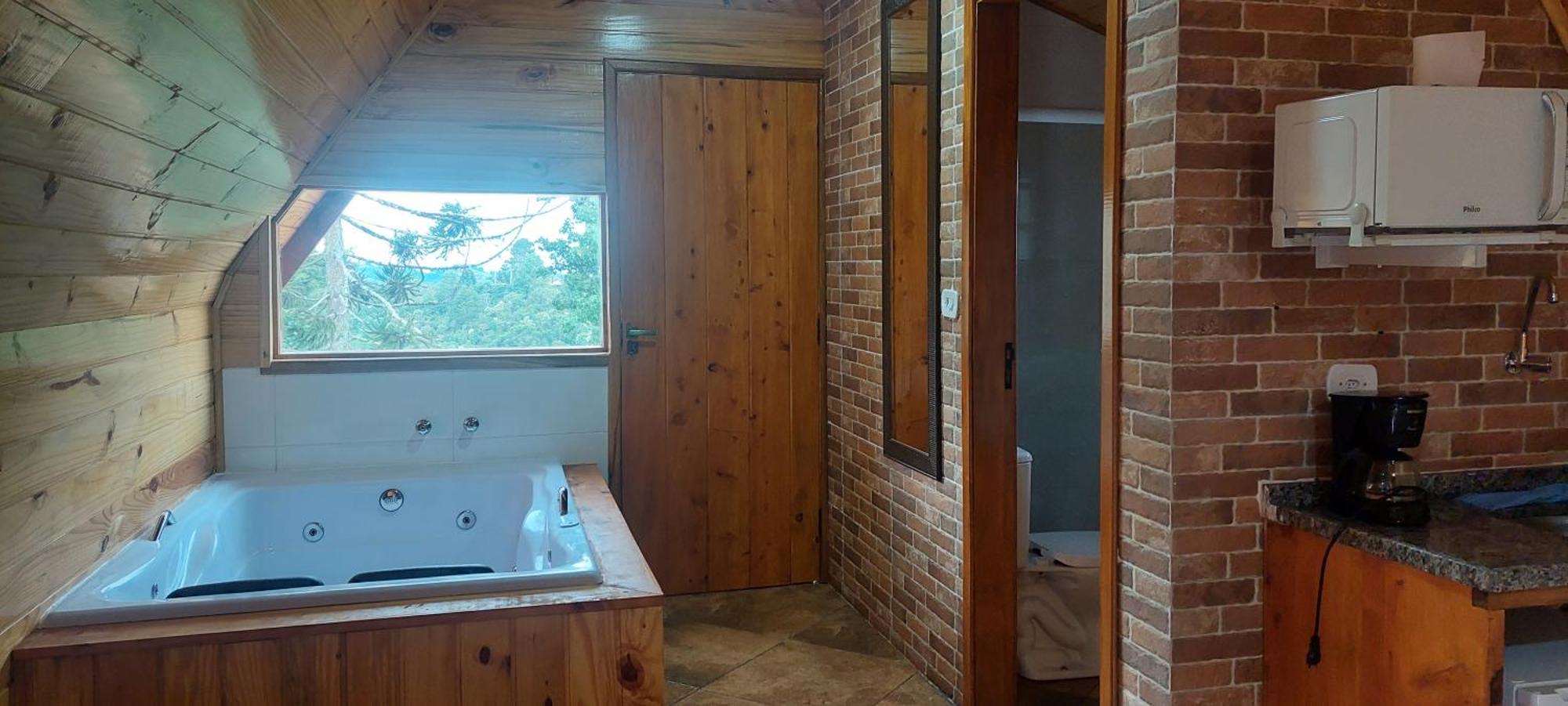 Chale Com Hidromassagem Da Vick Hotell Campos do Jordão Eksteriør bilde